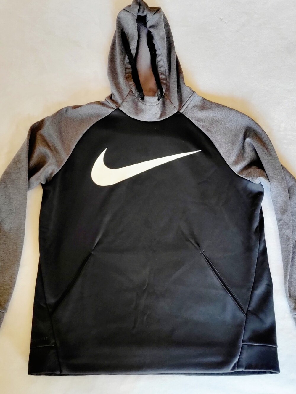 Nike Dri-Fit Black & Gray Two-Tone Swoosh Pullover Hoodie Size L